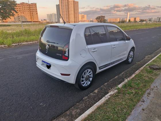 VOLKSWAGEN UP 1.0 170 TSI TOTAL FLEX CONNECT 4P MANUAL